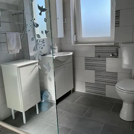 Olea Apartment *