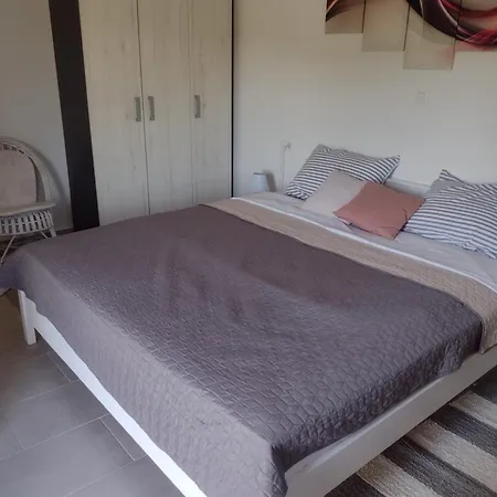 Olea Apartment *