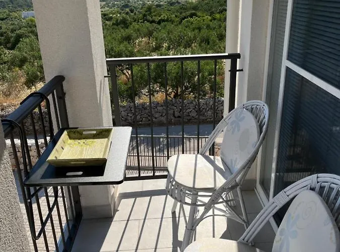 Olea Apartment *